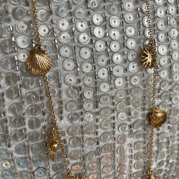 Cute seashell necklace gold tone. Loft. $15 - Picture 3 of 9